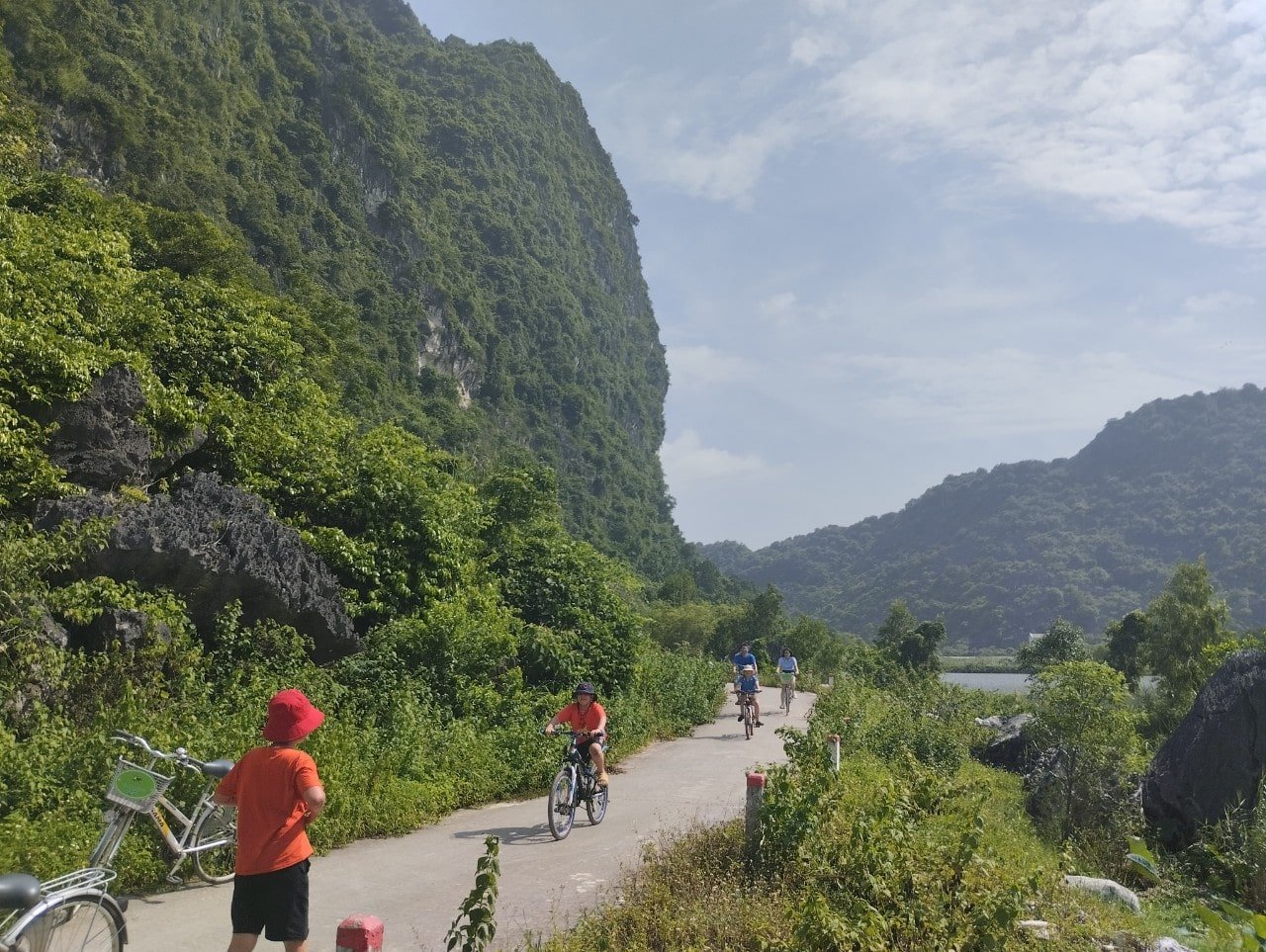 Gorgeous Tour of Bikes and Hikes in Northern Vietnam 14 Days